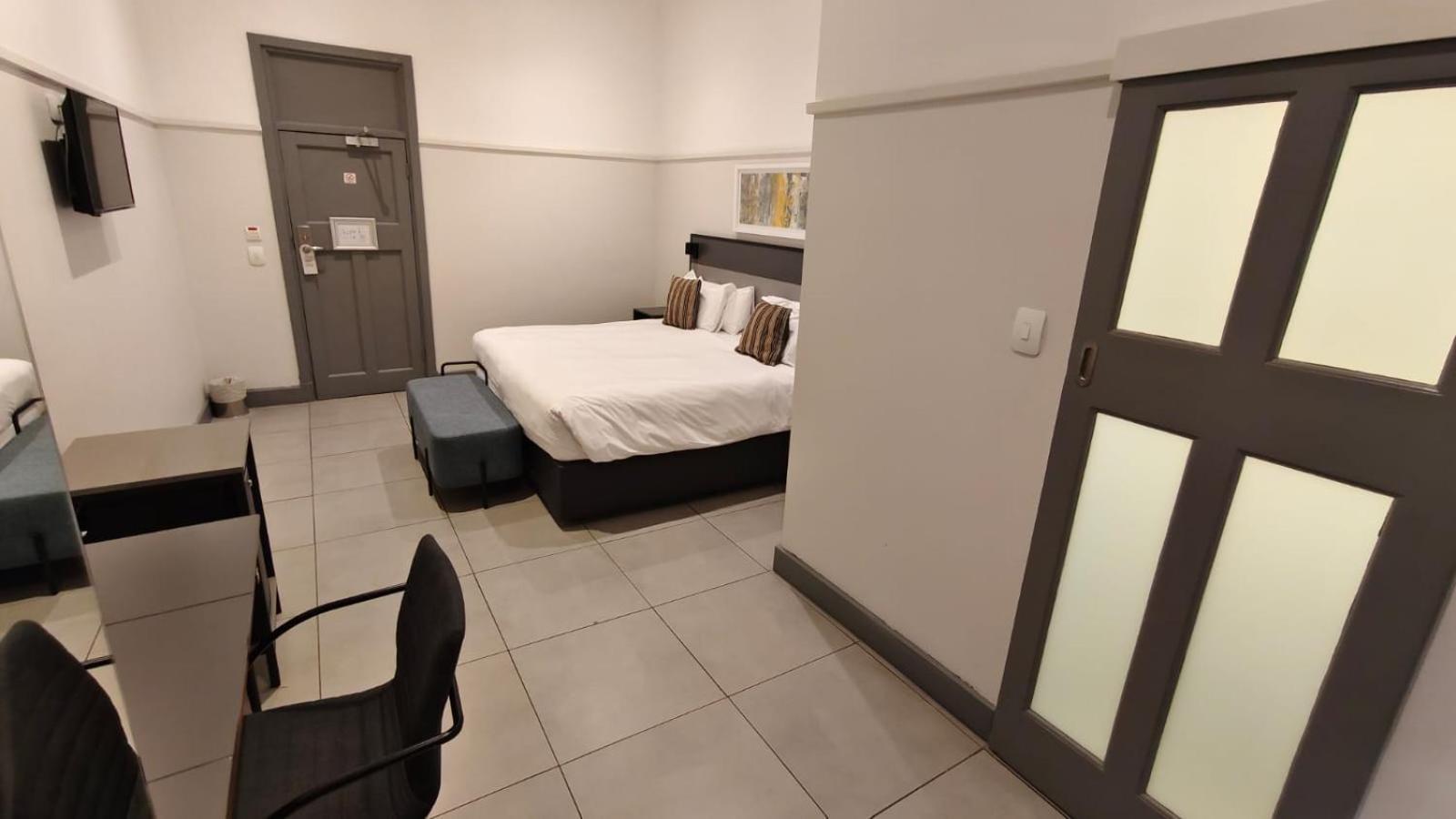 The Pretoria Hotel Luaran gambar