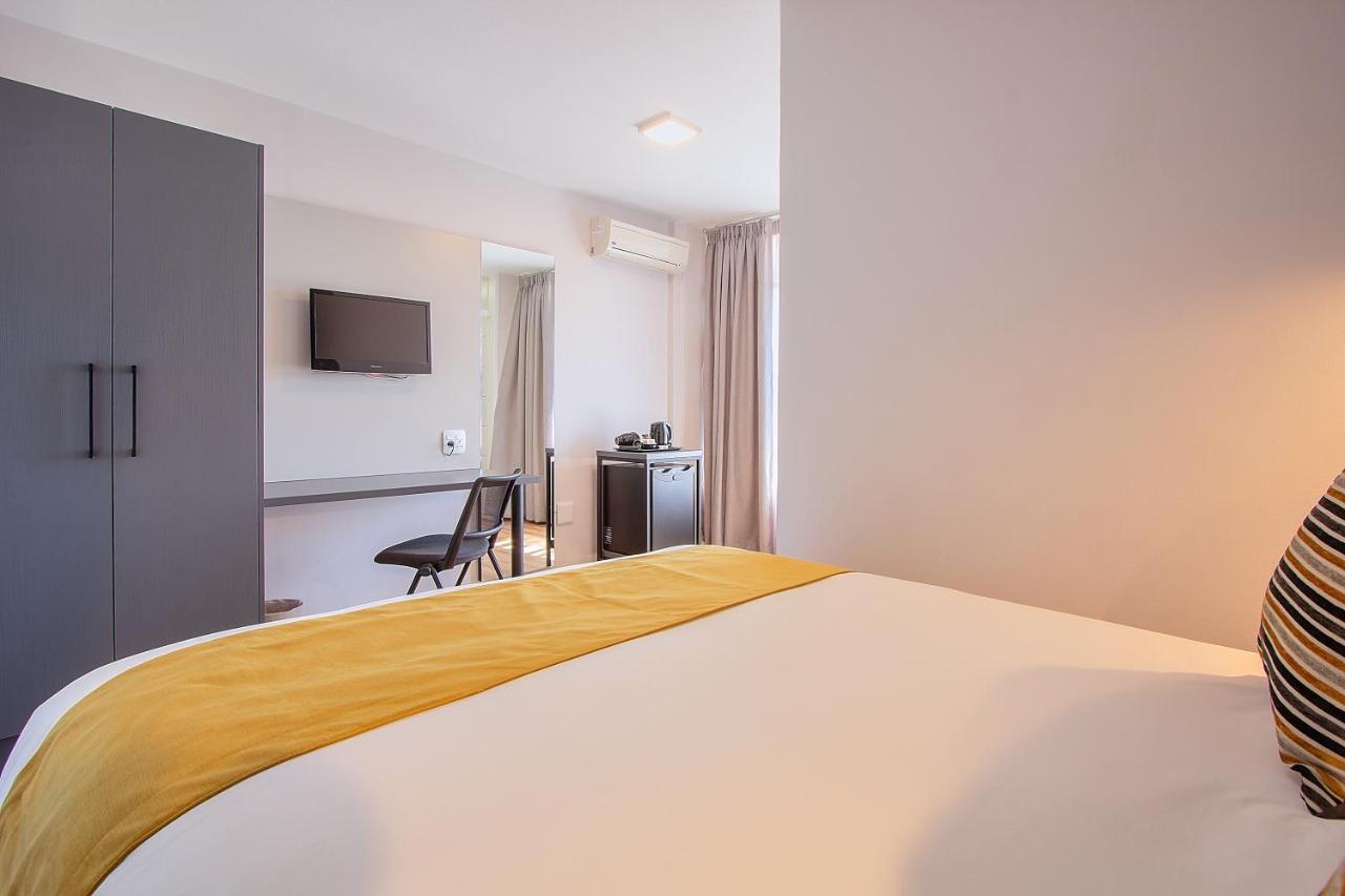 The Pretoria Hotel Luaran gambar
