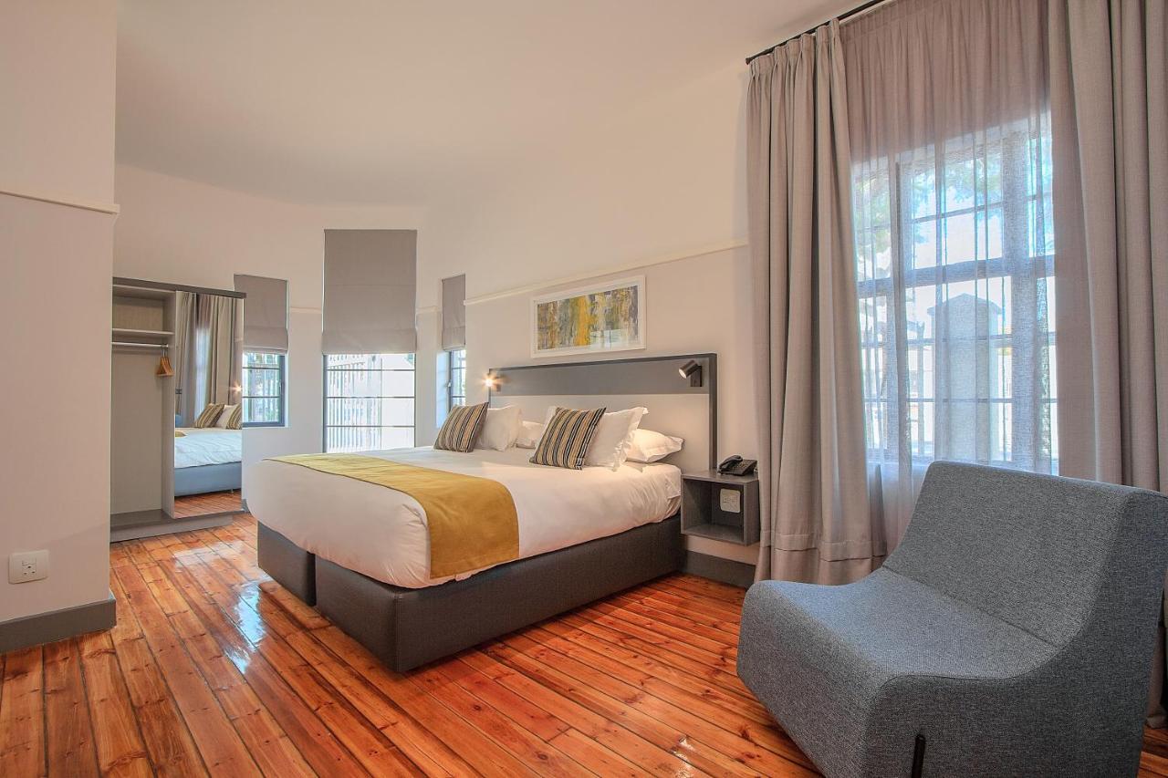 The Pretoria Hotel Luaran gambar